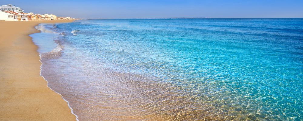 sitios baratos para el verano: aguas cristalinas